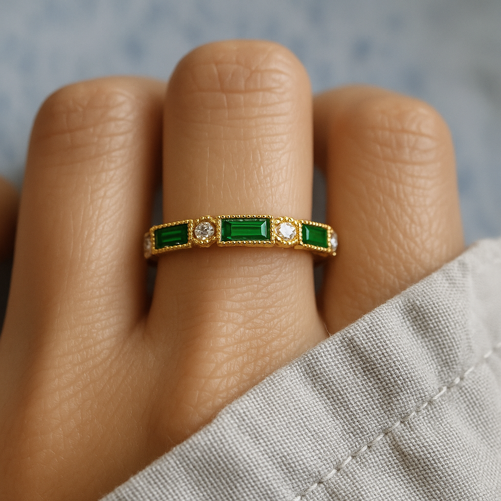 Alex - Grüner eingelegter Zirkonia Goldring
